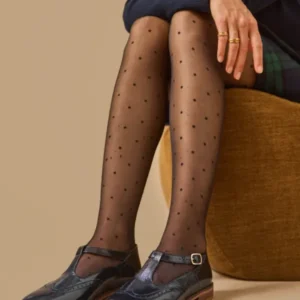 Damen-Riemchenschuh aus Leder mit floralem Lochmuster