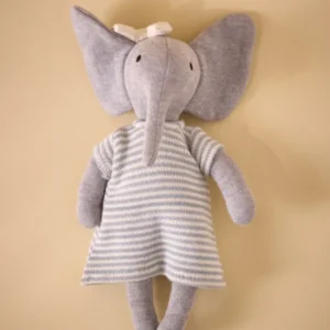 Gestricktes Kuscheltier « Elefant» mit Kleid aus Moosstrick