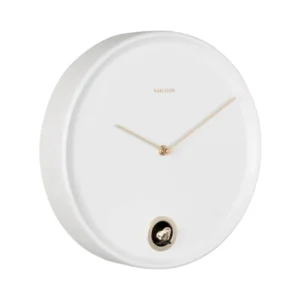 Weiße runde Wanduhr mit goldenen Zeigern und runder Öffnung mit schwarzem Einsatz