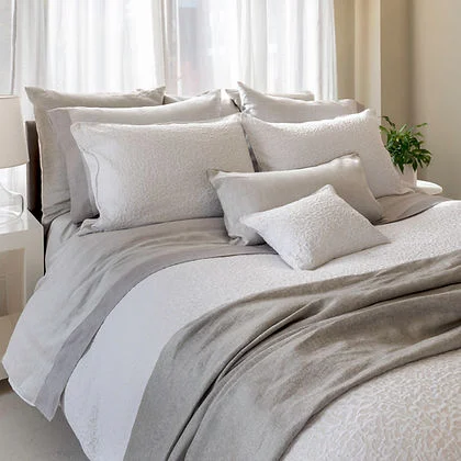 Athena Jacquard Blanca duvet cover in white cotton-linen blend by St. Genève, Italian jacquard weave with knife edge and self piping detail