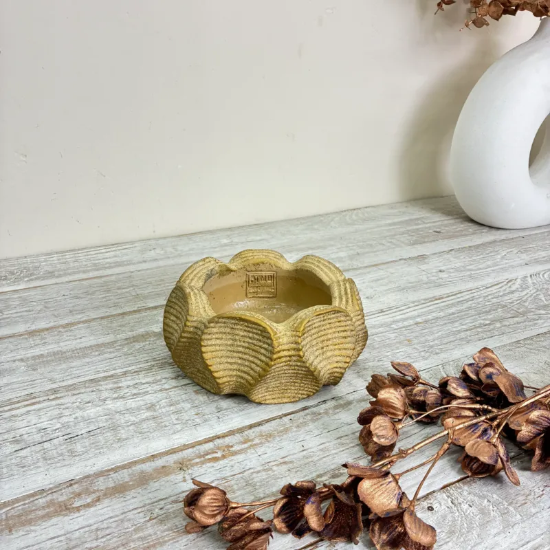PTMD Blumentopf Keramikschale Blumenform Ocker Senfgelb Deko