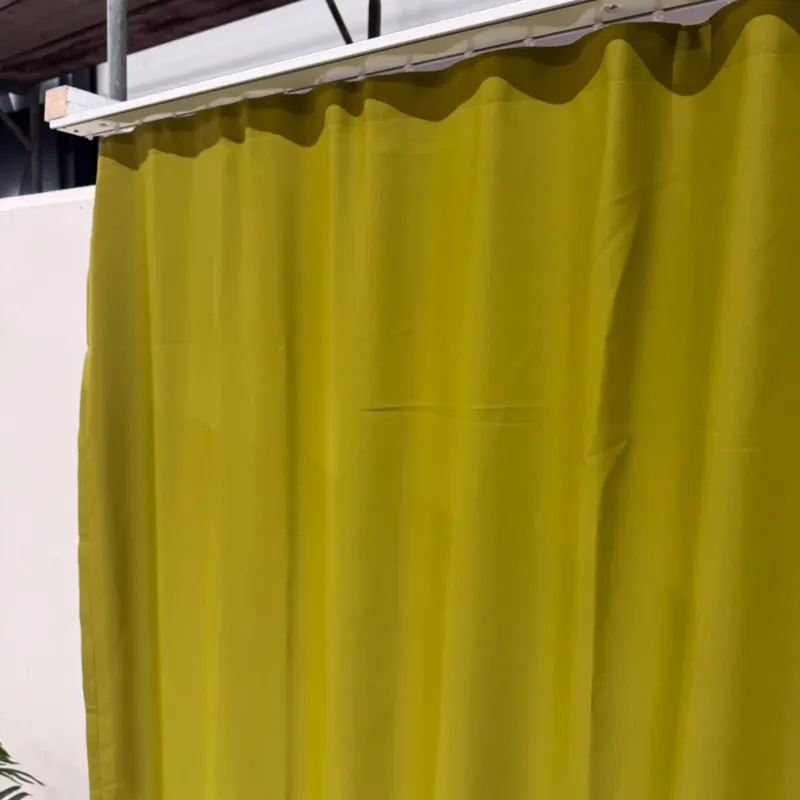 Gardine olivgrün Satin 195x265 Verdunkler Vorhang Gebraucht