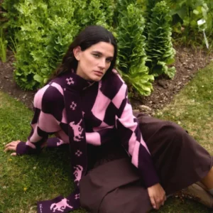 Merino Wool Skinny Scarf in Burgundy Gallop