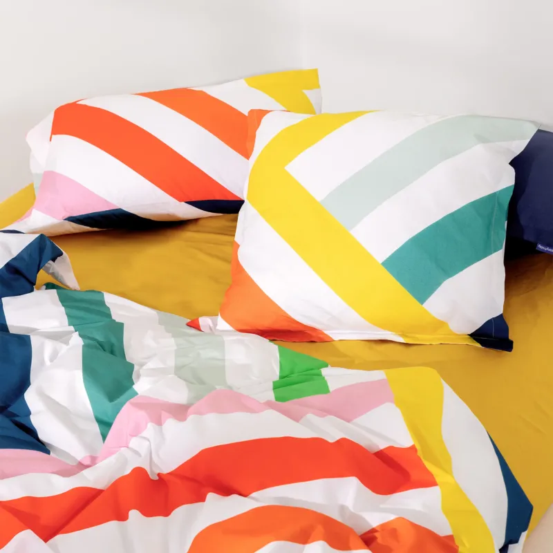 Happy stripes Funda de almohada