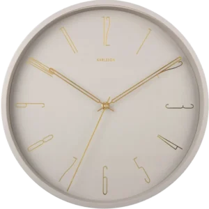 Runde Wanduhr mit beigem Zifferblatt und goldenen arabischen Ziffern, Karlsson
